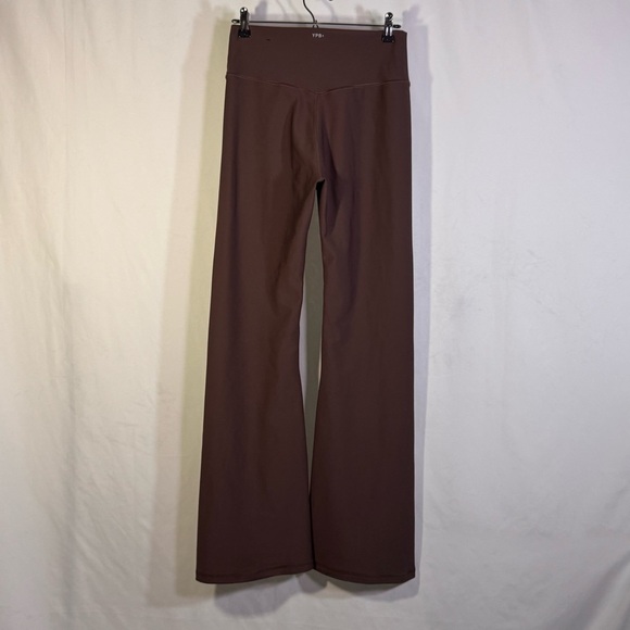 YPB Your Personal Best Abercrombie & Fitch SculptLUX Flared Yoga Pants - Picture 4 of 6